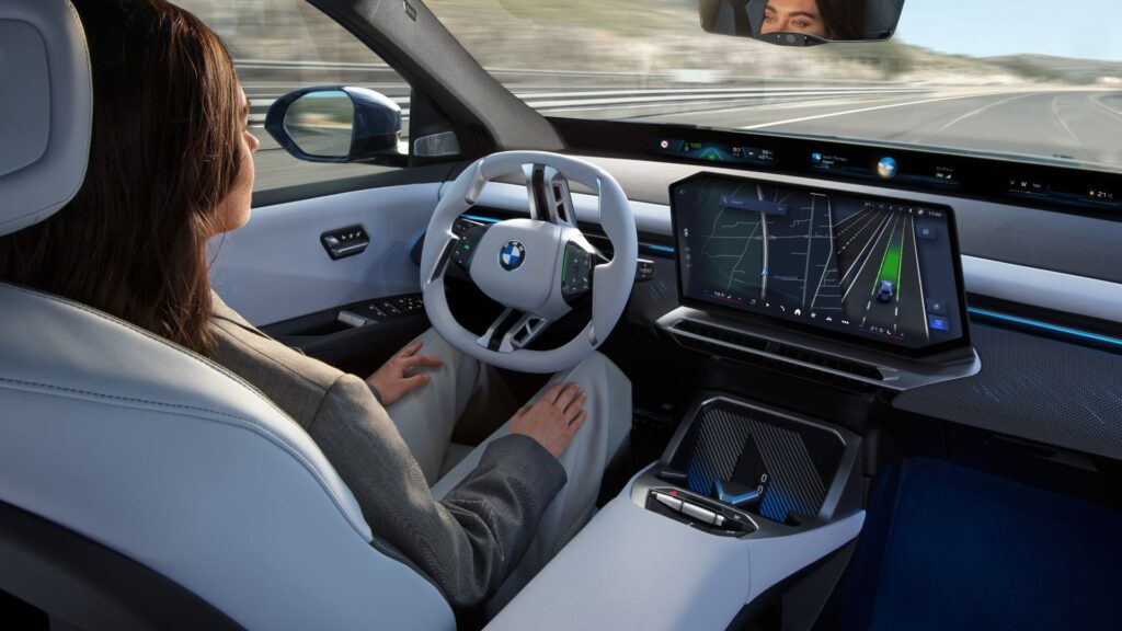 La conduite autonome dans le nouveau BMW iX3. // Source : BMW La conduite autonome dans le nouveau BMW iX3. // Source : BMW