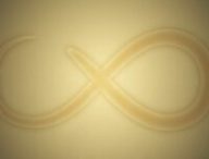 signe infini avec un ver // Source : Jacob Dwyer, Michigan Medicine