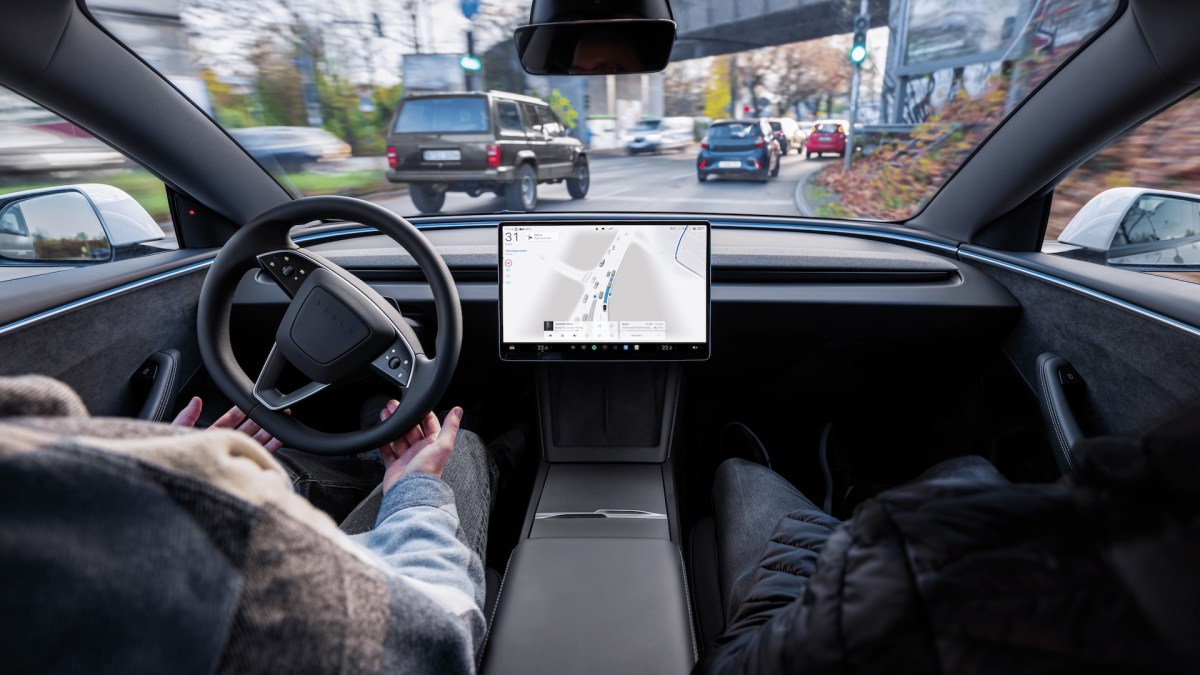 J'ai testé la conduite autonome de Tesla (FSD) et j'ai été bluffé. // Source : Tesla