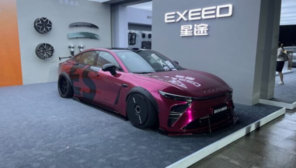 On a découvert Exeed, baptisée Exlantix en Europe, la marque premium du groupe Chery // Source : Robin San Vicente pour Numerama On a découvert Exeed, baptisée Exlantix en Europe, la marque premium du groupe Chery // Source : Robin San Vicente pour Numerama