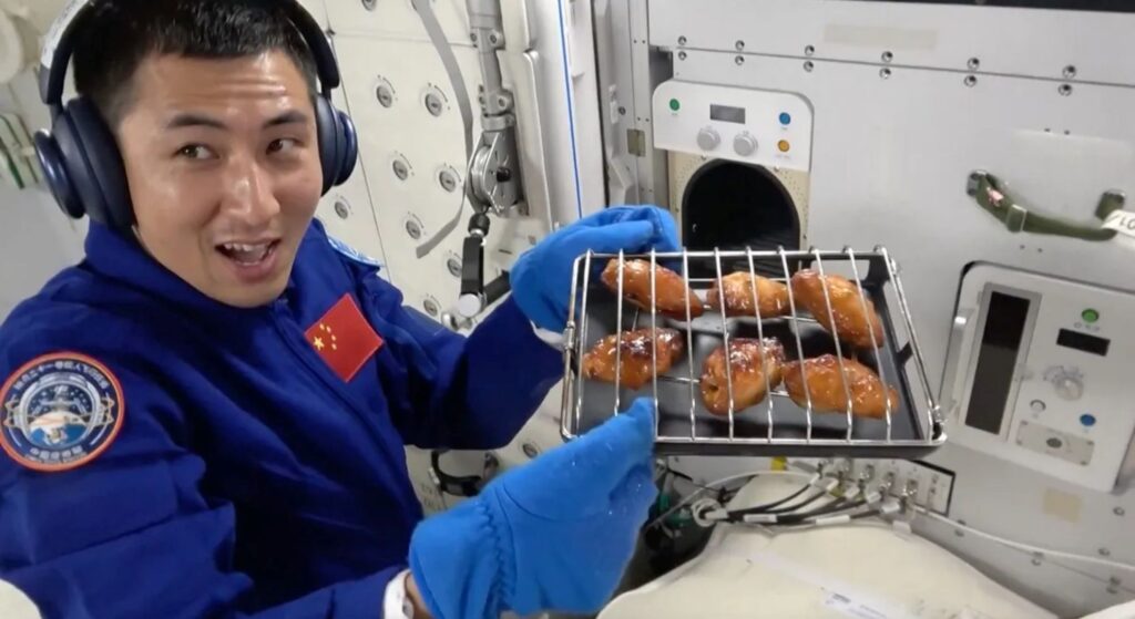 Source : Astronaut Center of China Source : Astronaut Center of China