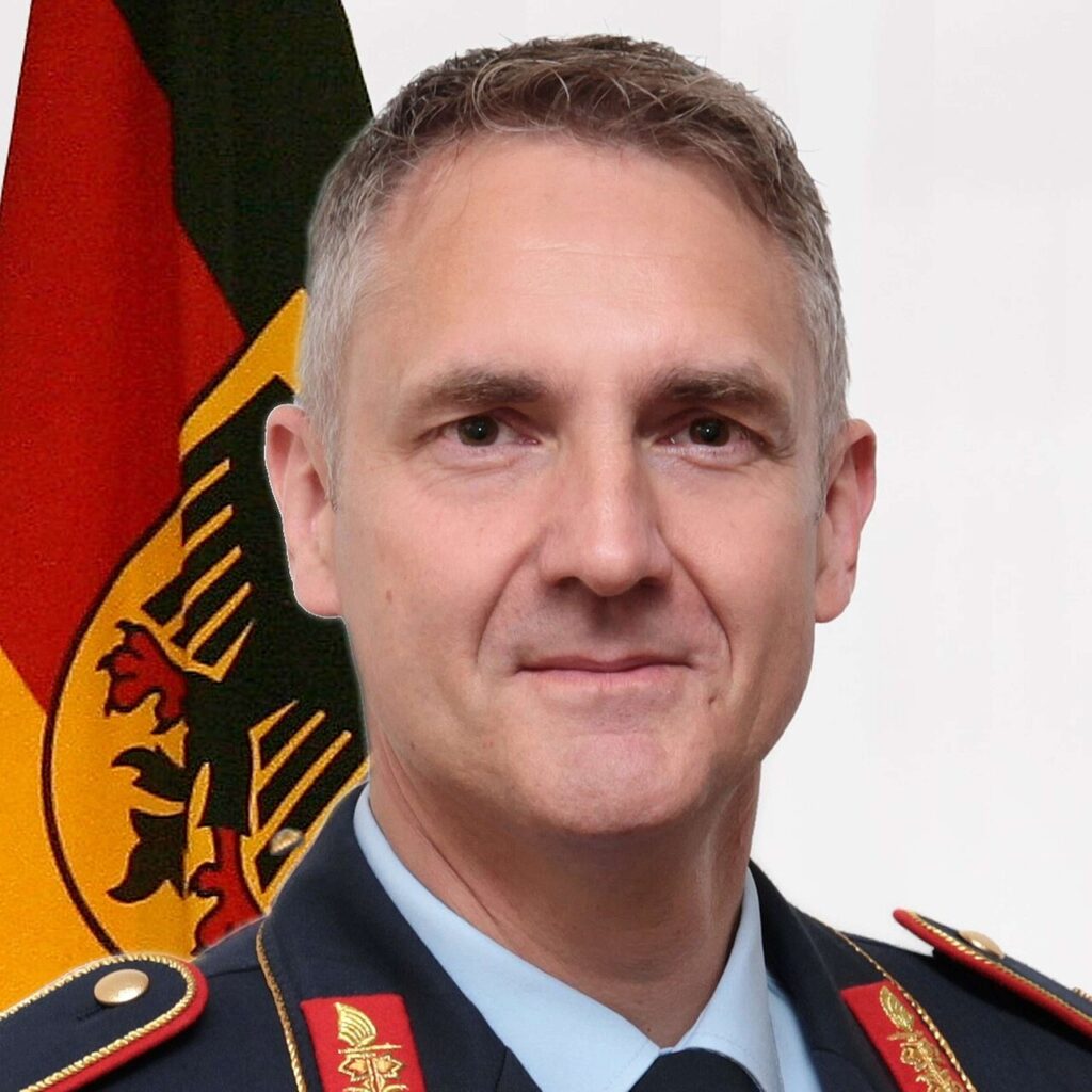 Holger Neumann Holger Neumann
