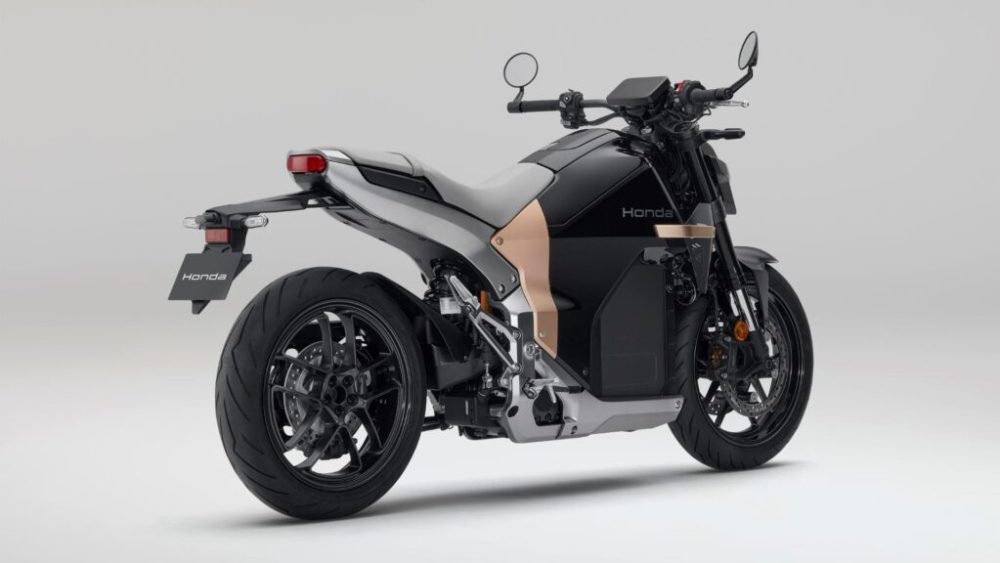 La première moto électrique de Honda : la WN7. // Source : Honda Moto La première moto électrique de Honda : la WN7. // Source : Honda Moto