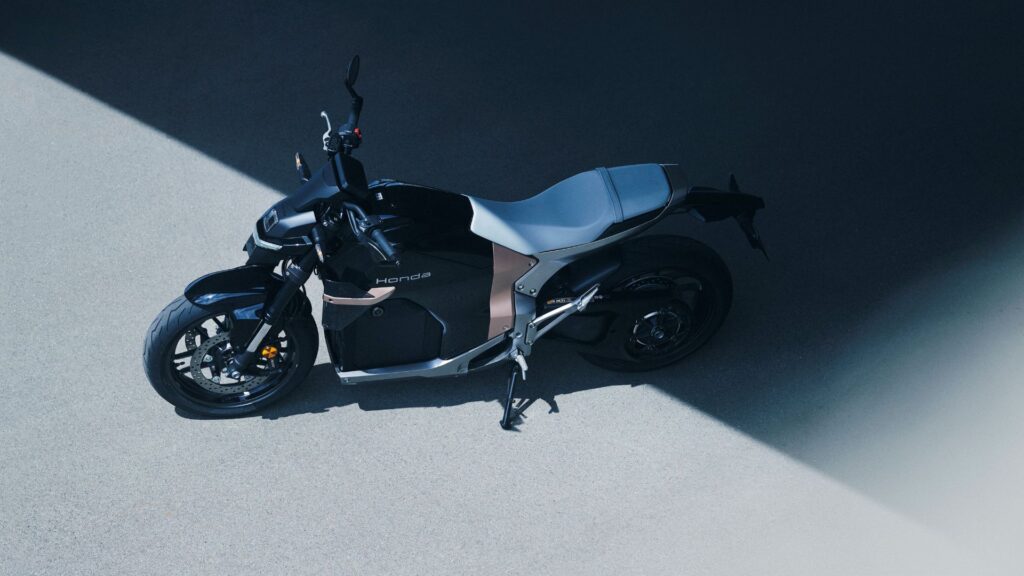 La première moto électrique de Honda : la WN7. // Source : Honda Moto La première moto électrique de Honda : la WN7. // Source : Honda Moto