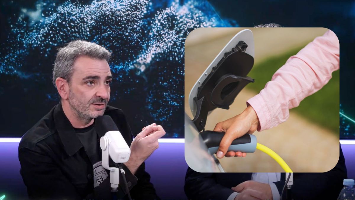 Le porte-parole de l'association 40 Millions d'Automobilistes, Pierre Chasseray, a tenu des propos discutables sur la recharge des voitures électriques. // Source : Montage par Robin San Vicente pour Numerama Le porte-parole de l'association 40 Millions d'Automobilistes, Pierre Chasseray, a tenu des propos discutables sur la recharge des voitures électriques. // Source : Montage par Robin San Vicente pour Numerama