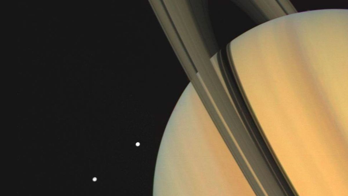 Saturne immortalisée par Voyager 1. // Source : NASA/JPL-Caltech (photo recadrée) Saturne immortalisée par Voyager 1. // Source : NASA/JPL-Caltech (photo recadrée)