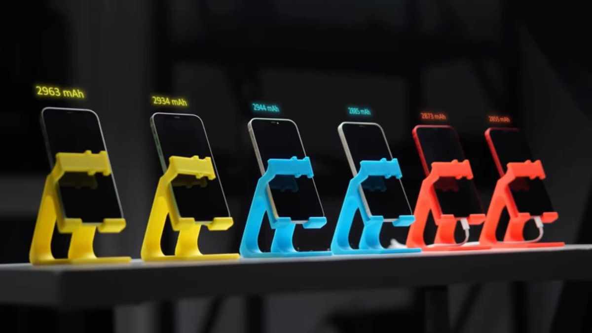 Les iPhone en charge // Source : HTX Studios Les iPhone en charge // Source : HTX Studios