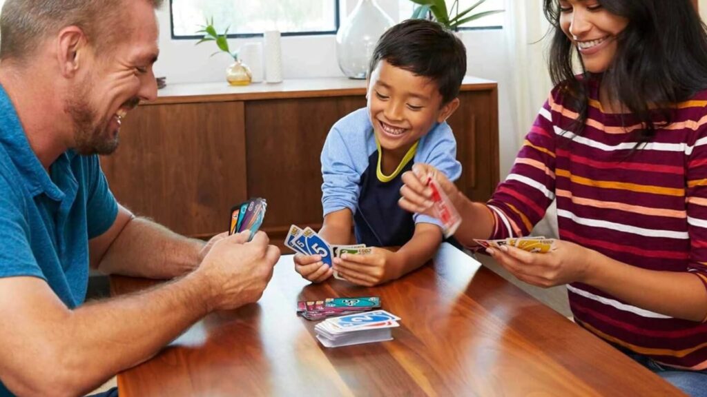 Une famille heureuse bientôt dans la tourmente // Source : Mattel Une famille heureuse bientôt dans la tourmente // Source : Mattel