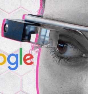 Le monde découvre les Google Glass en juin 2012 lors de la conférence Google I/O.  // Source : Numerama / Google / Antonio Zugaldia