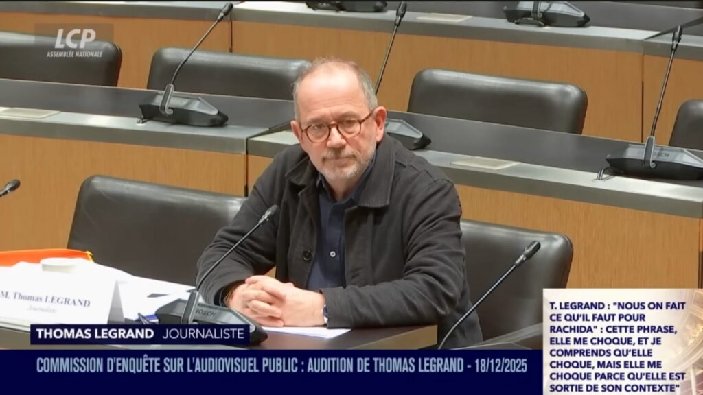 Thomas Legrand a été auditionné devant la commission d'enquête parlementairele 18 décembre 2025 à l'Assemblée nationale. // Source : LCP - Assemblée nationale Thomas Legrand a été auditionné devant la commission d'enquête parlementairele 18 décembre 2025 à l'Assemblée nationale. // Source : LCP - Assemblée nationale