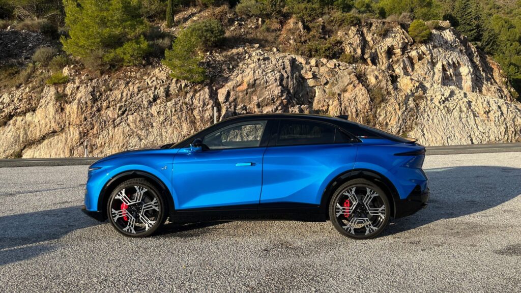 L'Alpine A390 à l'essai. // Source : Robin San Vicente pour Numerama