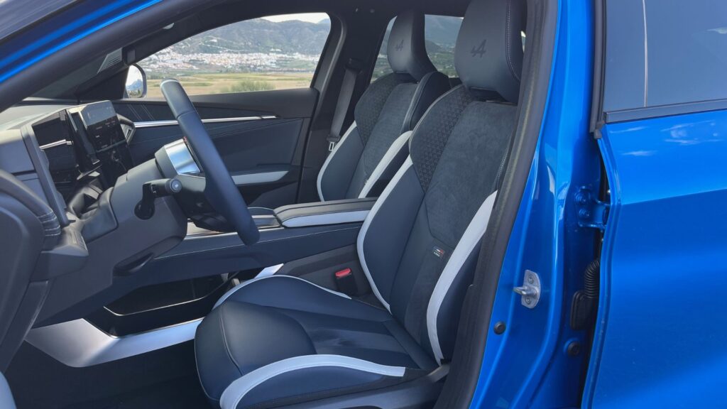 L'Alpine A390 à l'essai. // Source : Robin San Vicente pour Numerama