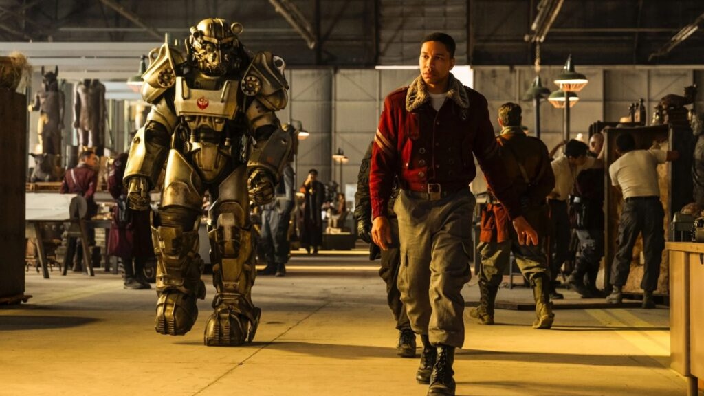 Maximus, l'un des membres de la Confrérie de l'Acier, dans Fallout // Source : Prime Video Maximus, l'un des membres de la Confrérie de l'Acier, dans Fallout // Source : Prime Video