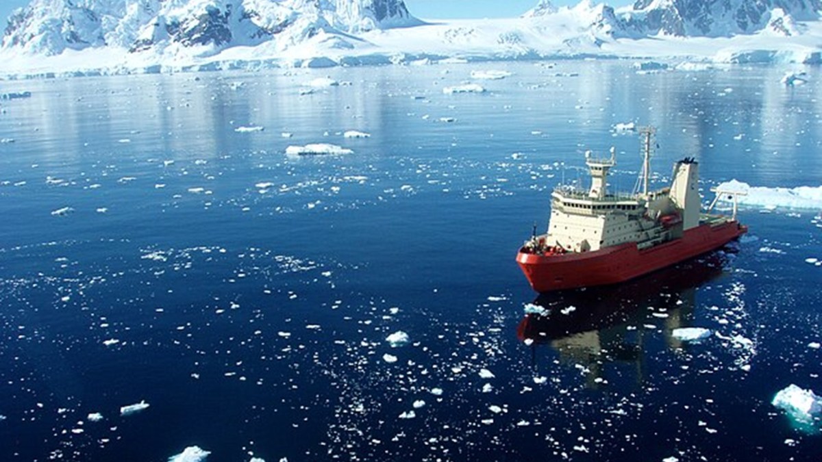 Le navire Nathaniel B. Palmer en Antarctique. // Source : NSF/Wikimedia Commons Le navire Nathaniel B. Palmer en Antarctique. // Source : NSF/Wikimedia Commons