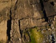 Vue aérienne des latrines. // Source : Infections parasitaires au fort romain de Vindolanda par le mur d'Hadrien, Royaume-Uni Vue aérienne des latrines. // Source : Infections parasitaires au fort romain de Vindolanda par le mur d'Hadrien, Royaume-Uni