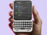 Clicks, une entreprise spécialisée dans les accessoires mobiles, a dévoilé début janvier 2026 son tout premier smartphone, baptisé « Clicks Communicator ». // Source : Clicks Clicks, une entreprise spécialisée dans les accessoires mobiles, a dévoilé début janvier 2026 son tout premier smartphone, baptisé « Clicks Communicator ». // Source : Clicks