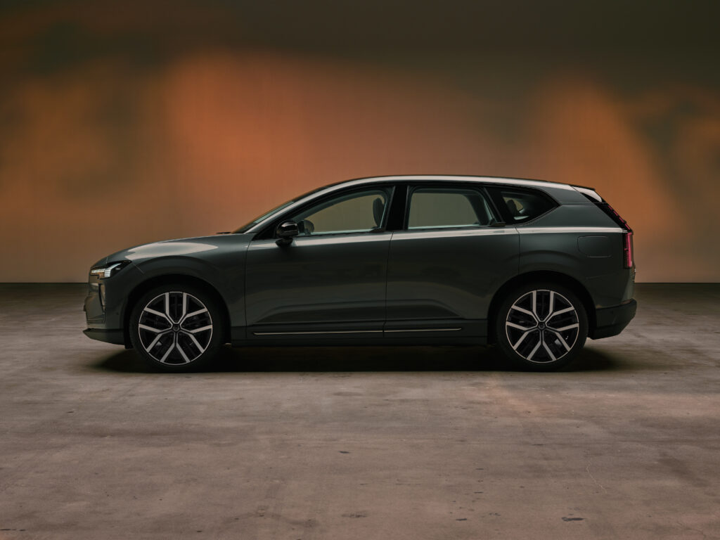 4,8 mères de long, c'est plus long qu'un Model Y (4,75 m)
