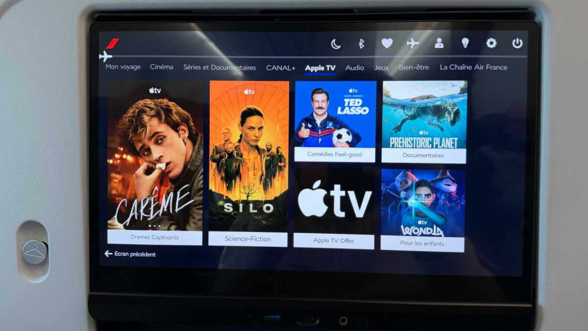 Dans notre vol retour du CES 2026, l'onglet Apple TV a déjà fait son apparition. Dans notre vol retour du CES 2026, l'onglet Apple TV a déjà fait son apparition.
