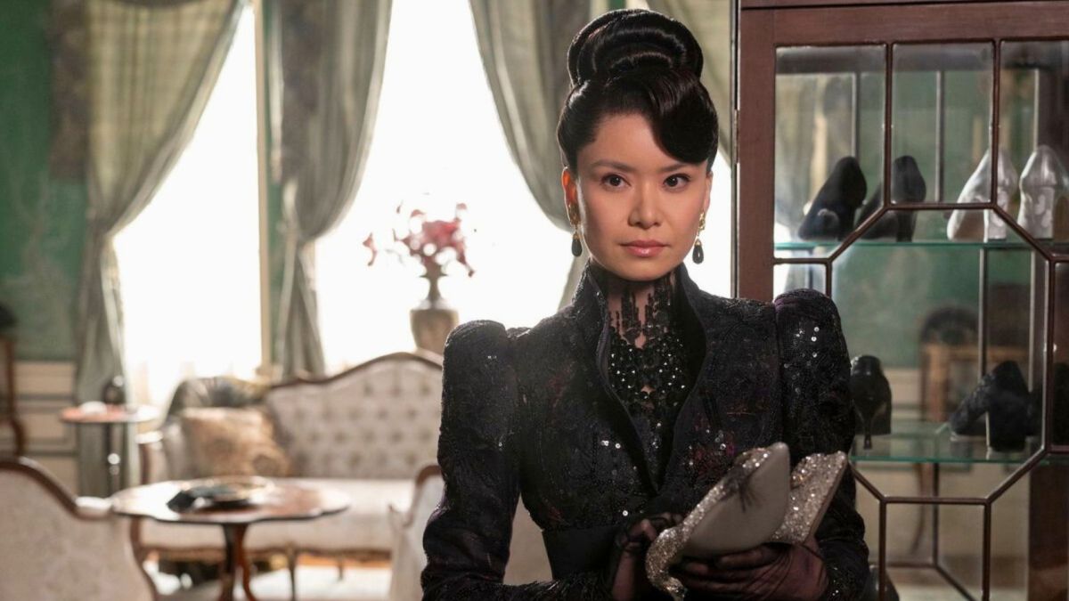 Une marâtre cruelle... ou une femme pragmatique ? // Source : Netflix (image modifiée) Une marâtre cruelle... ou une femme pragmatique ? // Source : Netflix (image modifiée)