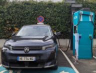 Citroën E-C5 Aircross en recharge sir Electra // Source : Raphaelle Baut pour Numerama Citroën E-C5 Aircross en recharge sir Electra // Source : Raphaelle Baut pour Numerama
