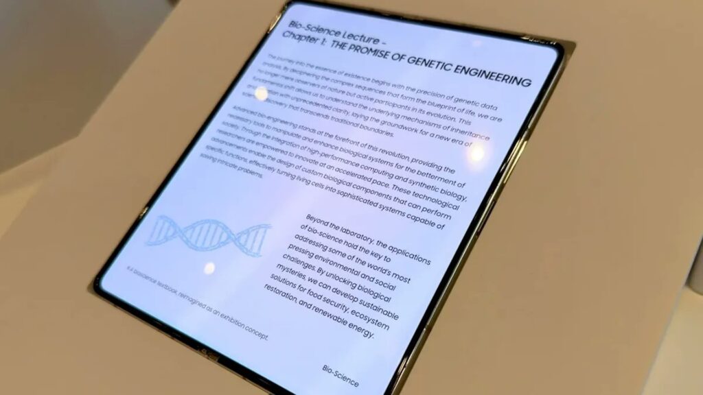 Écran Samsung Display sans pli visible // Source : Compte X de Ice Universe