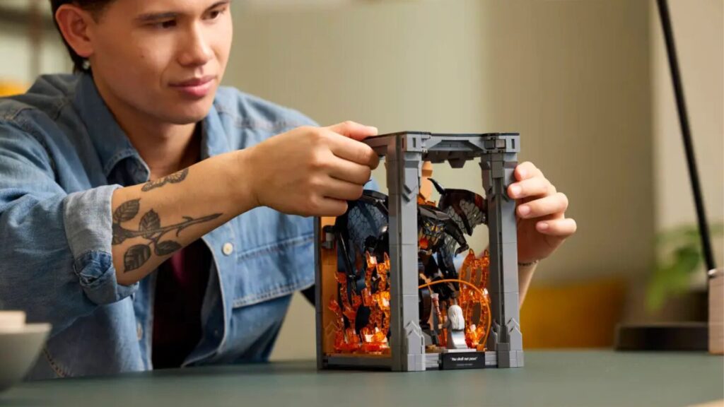 Lego Le Seigneur des Anneaux Book Nook du Balrog // Source : Lego Lego Le Seigneur des Anneaux Book Nook du Balrog // Source : Lego