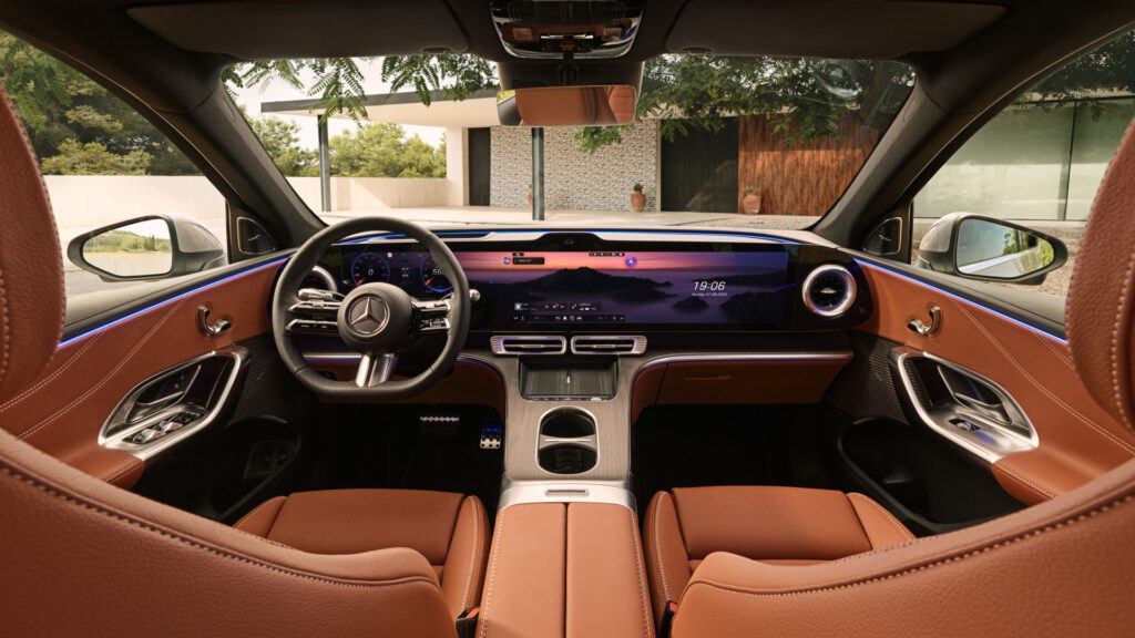 L'intérieur du Mercedes GLC. // Source : Mercedes L'intérieur du Mercedes GLC. // Source : Mercedes