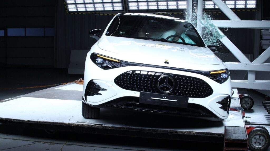La Mercedes CLA électrique est la voiture la plus sûre selon l'Euro NCAP. // Source : Euro NCAP La Mercedes CLA électrique est la voiture la plus sûre selon l'Euro NCAP. // Source : Euro NCAP