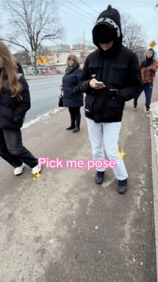 Le terme « Pick me » est omniprésent sur les réseaux sociaux. // Source : Capture d'écran TikTok Le terme « Pick me » est omniprésent sur les réseaux sociaux. // Source : Capture d'écran TikTok