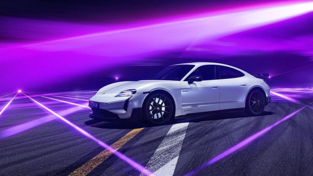 La Porsche Taycan Turbo GT // Source : Porsche La Porsche Taycan Turbo GT // Source : Porsche