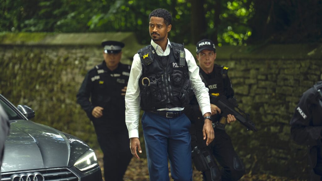 Alfred Enoch dans Ne t'enfuis plus // Source : Netflix Alfred Enoch dans Ne t'enfuis plus // Source : Netflix
