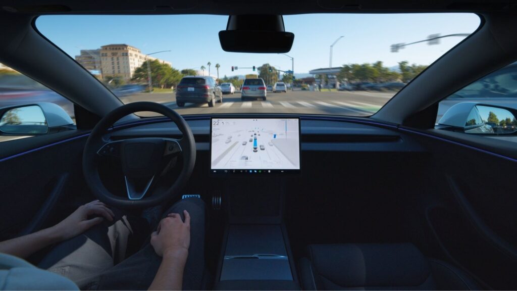 Elon Musk annonce la fin de l'option à vie du Tesla FSD // Source : Tesla Elon Musk annonce la fin de l'option à vie du Tesla FSD // Source : Tesla