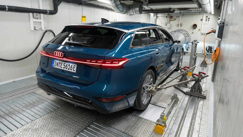 L'Audi A6 Avant e-tron au test hivernal de l'ADAC // Source : ADAC L'Audi A6 Avant e-tron au test hivernal de l'ADAC // Source : ADAC