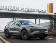Numerama a visité l'usine Porsche où est fabriquée la batterie du nouveau Cayenne Electric // Source : Porsche