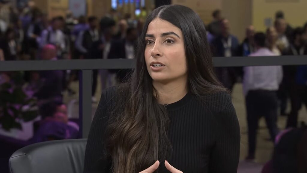 Asha Sharma, la nouvelle patronne de Xbox // Source : Microsoft Asha Sharma, la nouvelle patronne de Xbox // Source : Microsoft