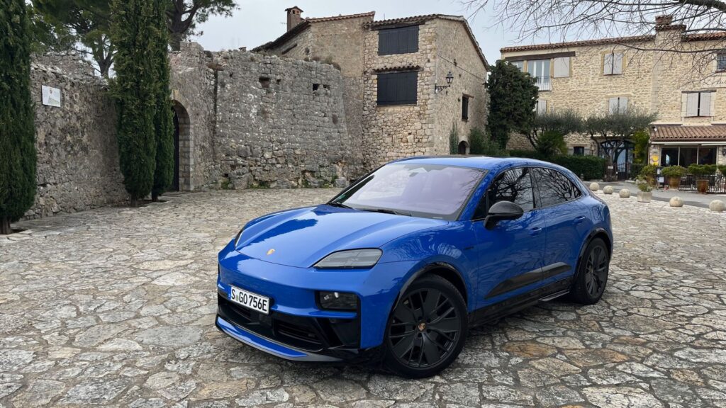 Le Porsche Macan GTS à l'essai. // Source : Robin San Vicente pour Numerama
