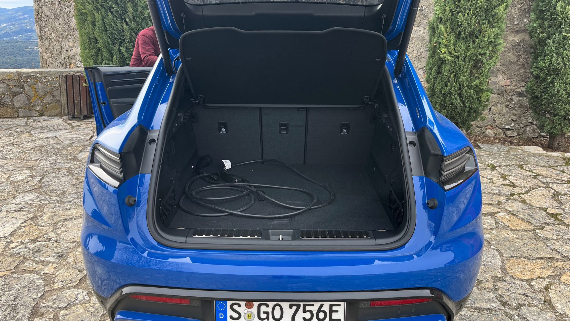 Le coffre du Porsche Macan GTS (476 litres)