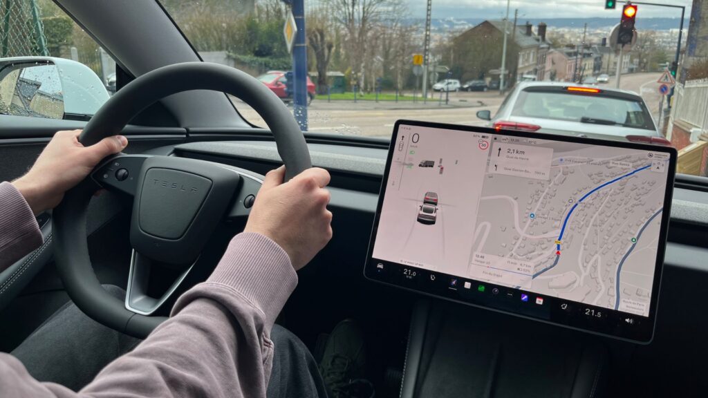 La Tesla Model 3 Propulsion (2026) à l'essai. // Source : Robin San Vicente pour Numerama La Tesla Model 3 Propulsion (2026) à l'essai. // Source : Robin San Vicente pour Numerama