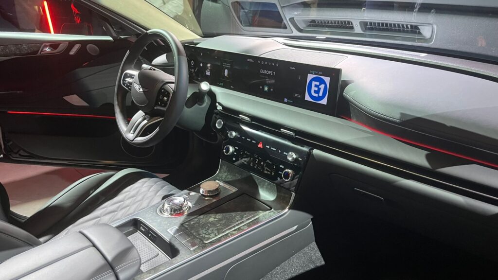 L'intérieur de la Genesis G80. // Source : Robin San Vicente pour Numerama L'intérieur de la Genesis G80. // Source : Robin San Vicente pour Numerama