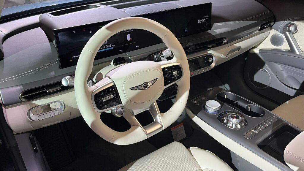 L'intérieur du Genesis GV60. // Source : Robin San Vicente pour Numerama L'intérieur du Genesis GV60. // Source : Robin San Vicente pour Numerama