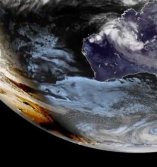 Éclipse du 17 février 2026 vue de l'espace. // Source : Via X @NOAASatellites Éclipse du 17 février 2026 vue de l'espace. // Source : Via X @NOAASatellites