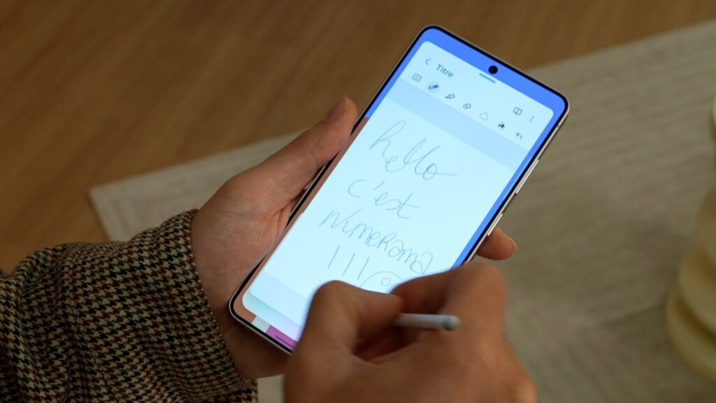 La génération Ultra et son stylet S-Pen. La génération Ultra et son stylet S-Pen.