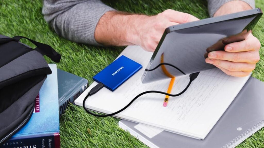 Le SSD Samsung T7 // Source : Samsung Le SSD Samsung T7 // Source : Samsung