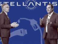 Stellantis - Carlos Tavares vs Antonio Filosa // Source : Montage Numerama