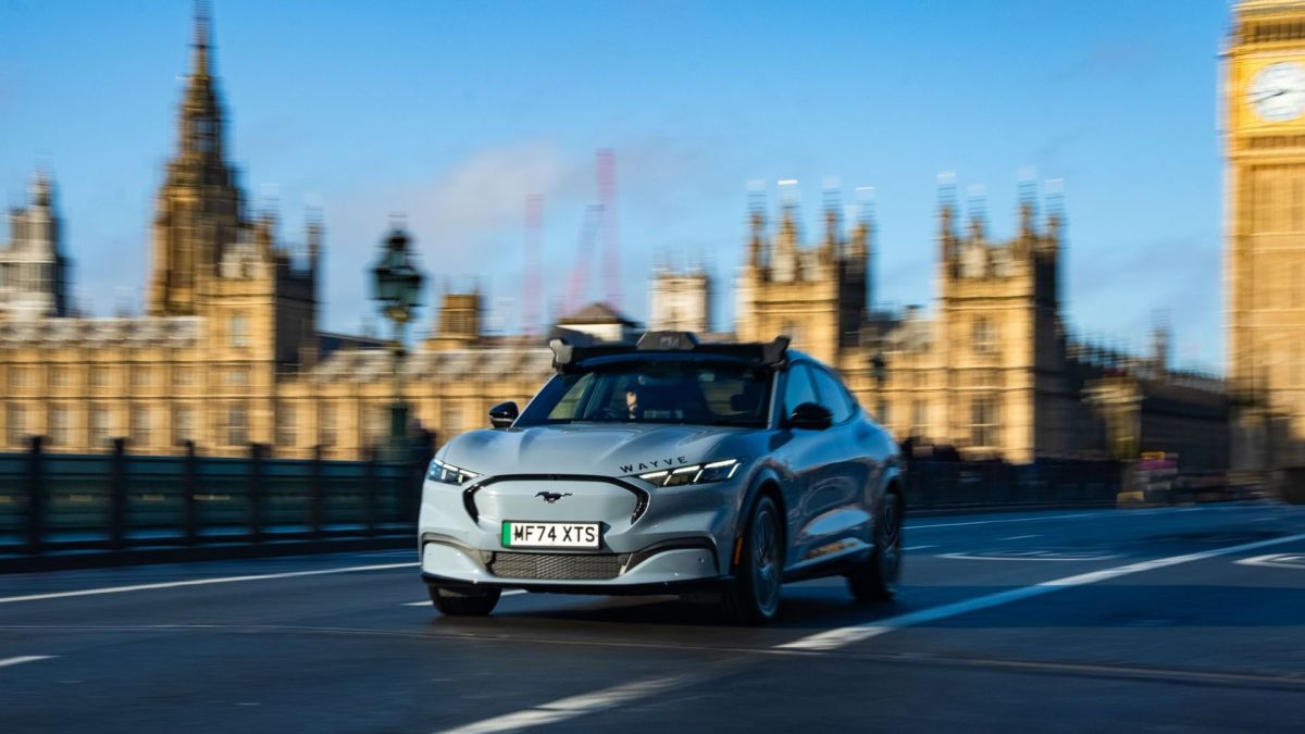 Le taxi autonome de Wayve. // Source : Wayve Le taxi autonome de Wayve. // Source : Wayve