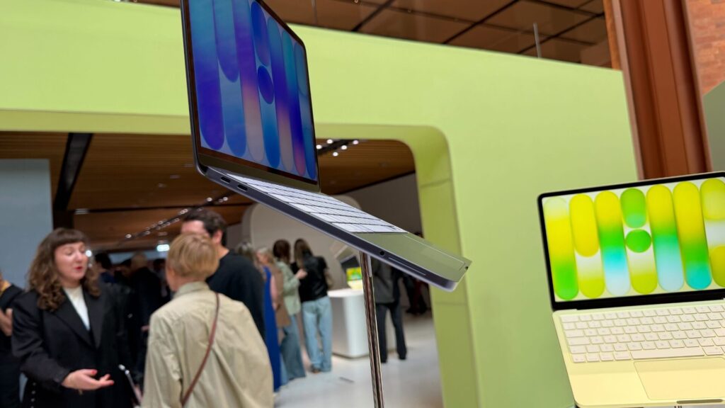 Apple MacBook Neo Apple MacBook Neo