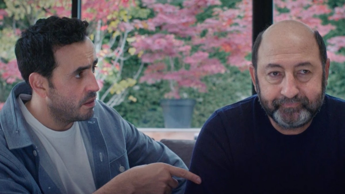 Jonathan Cohen et Kad Merad dans la pub sur les codes Canal. // Source : Canal+ Jonathan Cohen et Kad Merad dans la pub sur les codes Canal. // Source : Canal+