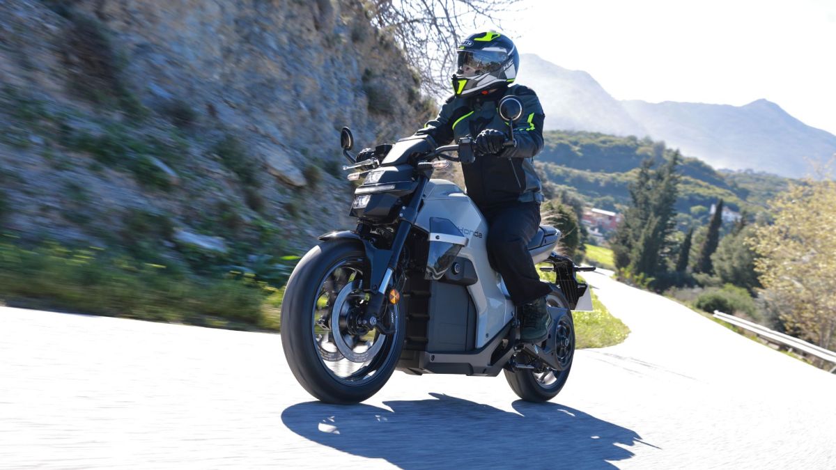 La Honda WN7 à l'essai. // Source : Honda pour Numerama La Honda WN7 à l'essai. // Source : Honda pour Numerama