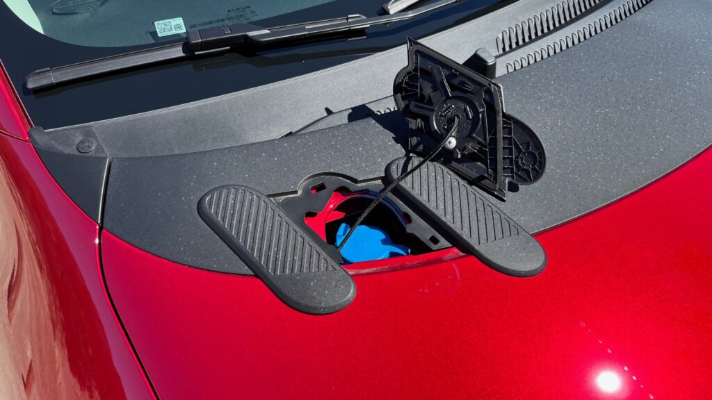 La Renault Twingo E-Tech à l'essai // Source : Robin San Vicente pour Numerama La Renault Twingo E-Tech à l'essai // Source : Robin San Vicente pour Numerama