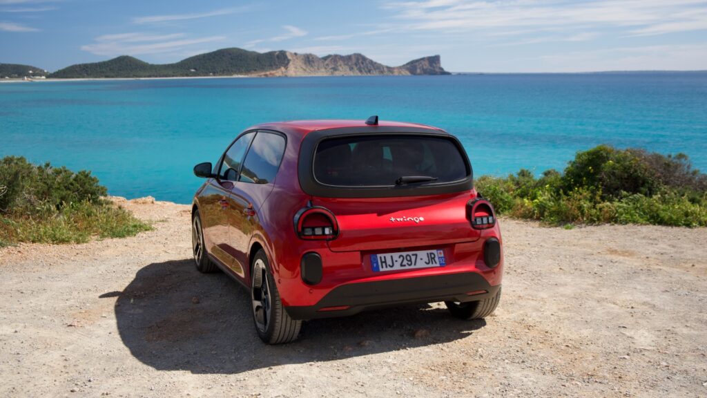 La Renault Twingo E-Tech à l'essai // Source : Robin San Vicente pour Numerama La Renault Twingo E-Tech à l'essai // Source : Robin San Vicente pour Numerama